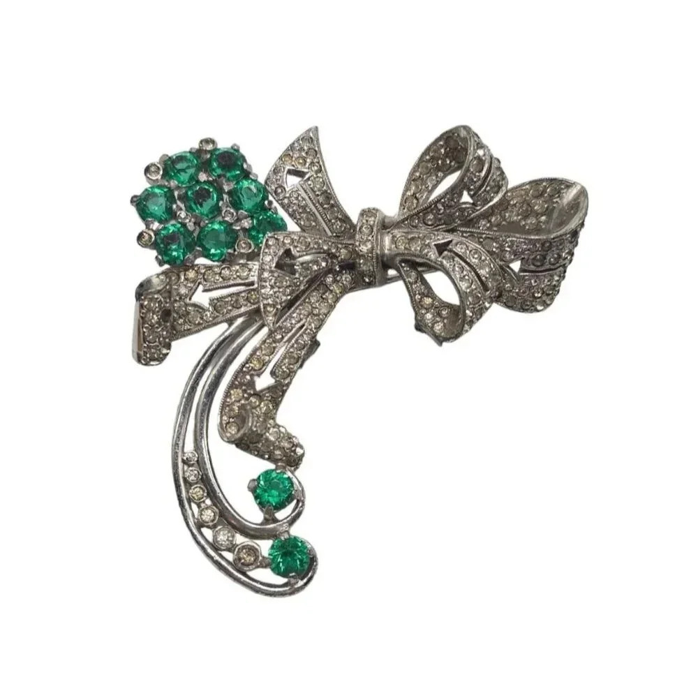 Green Clear Rhinestone Bow Spiral Brooch Pin Rhodium Vintage 1940s